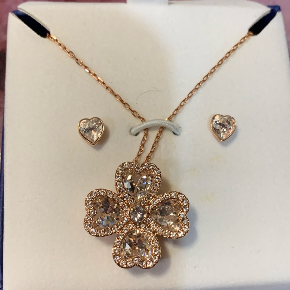 Swarovski Gold Necklace with Crystal Accents - Picture 6 of 7